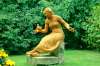 Frau mit Taube 1998
