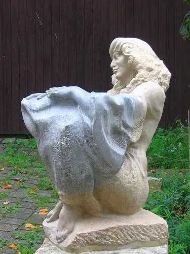 Dina Korallenoolith 85 cm hoch 2005 4
